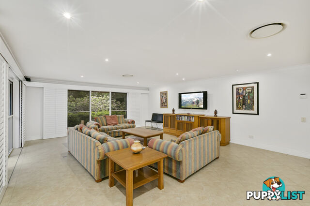 31 Winderadeen Drive HIGHLAND PARK QLD 4211