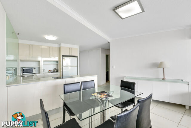 304 9 Trickett Street Surfers Paradise QLD 4217