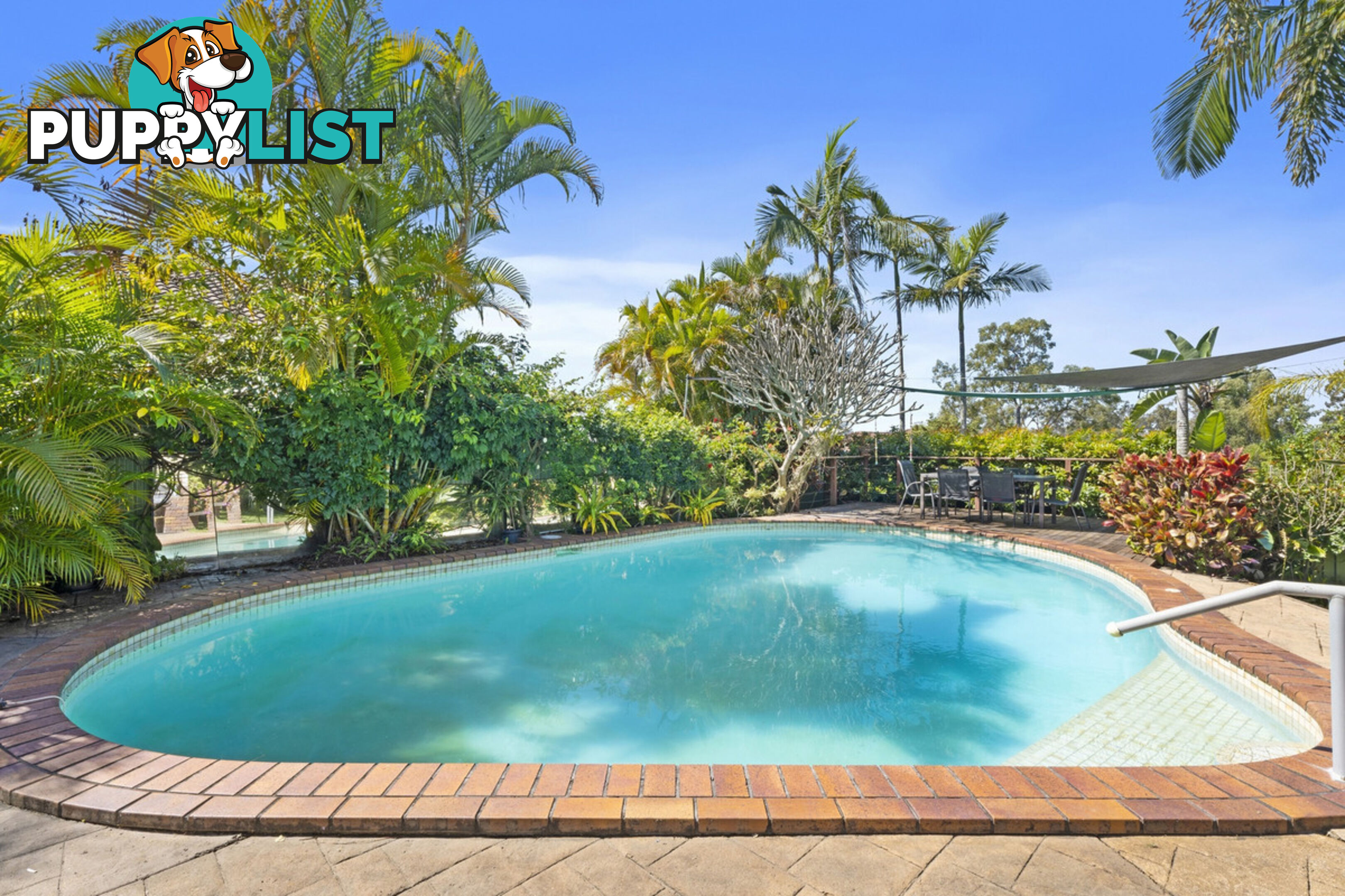 10 Armstrong Way HIGHLAND PARK QLD 4211