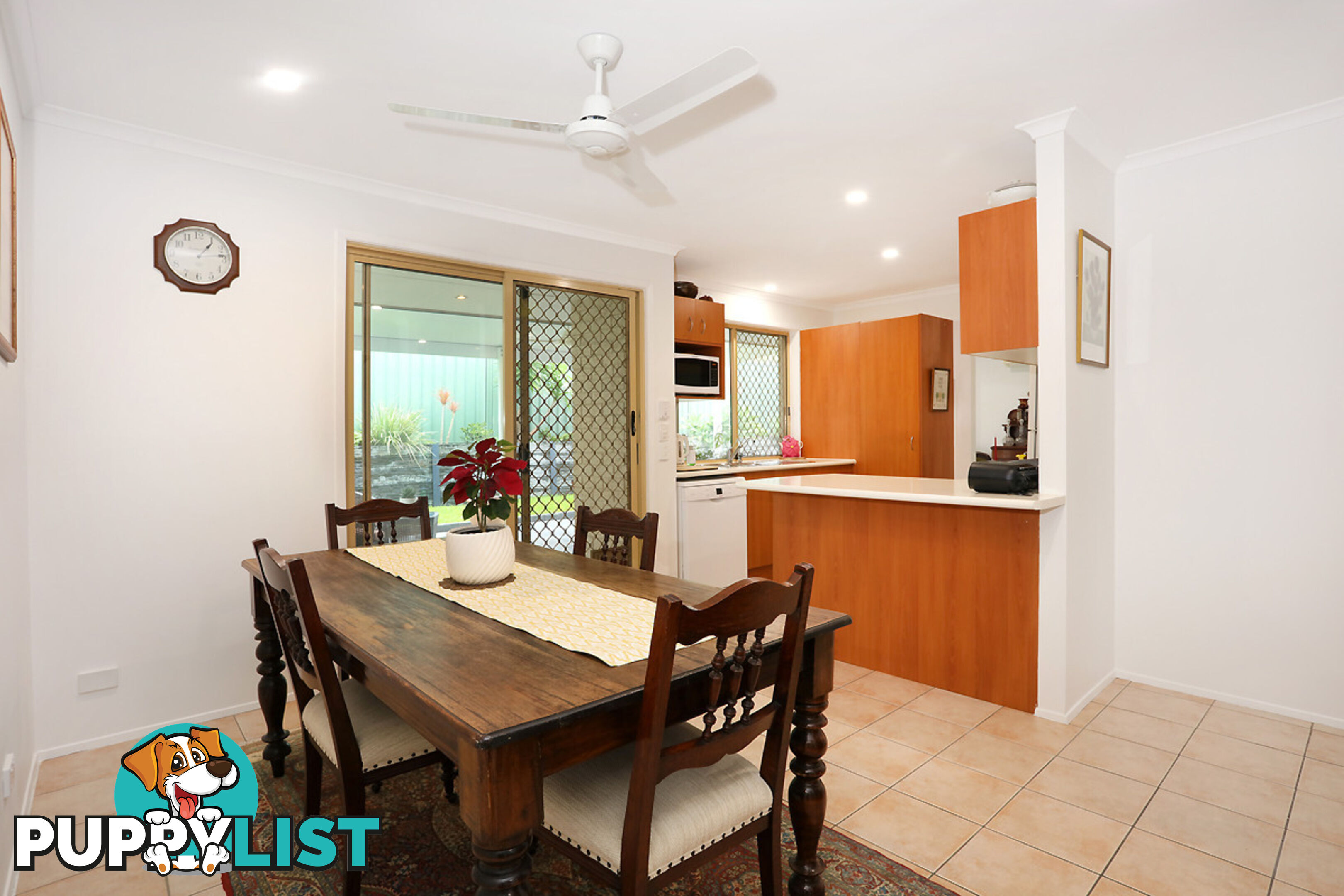 2 Marimar Place HIGHLAND PARK QLD 4211