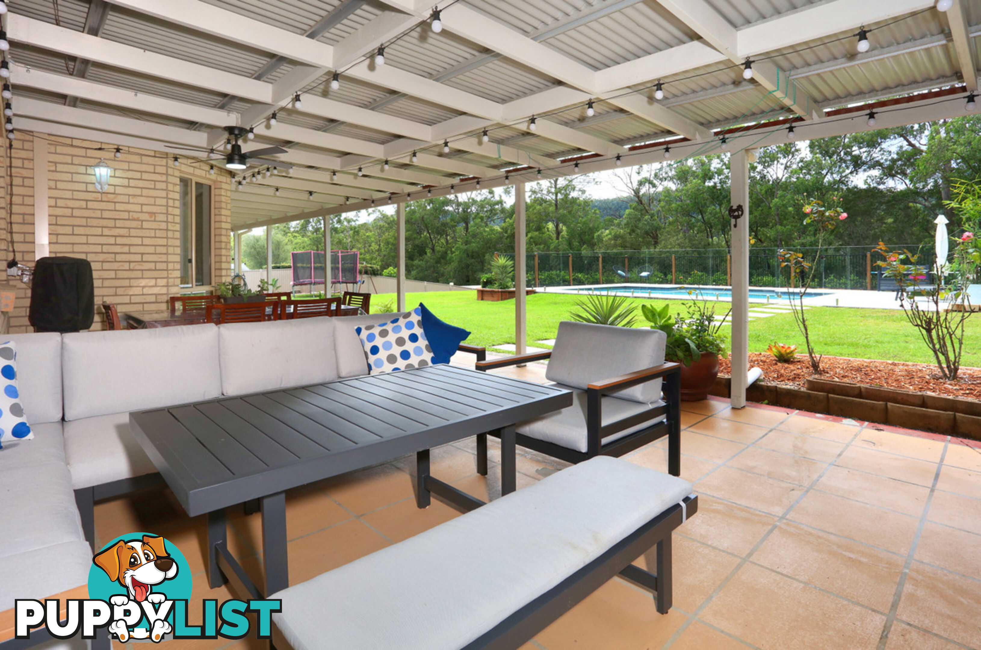 38 Mountain View Crest MOUNT NATHAN QLD 4211