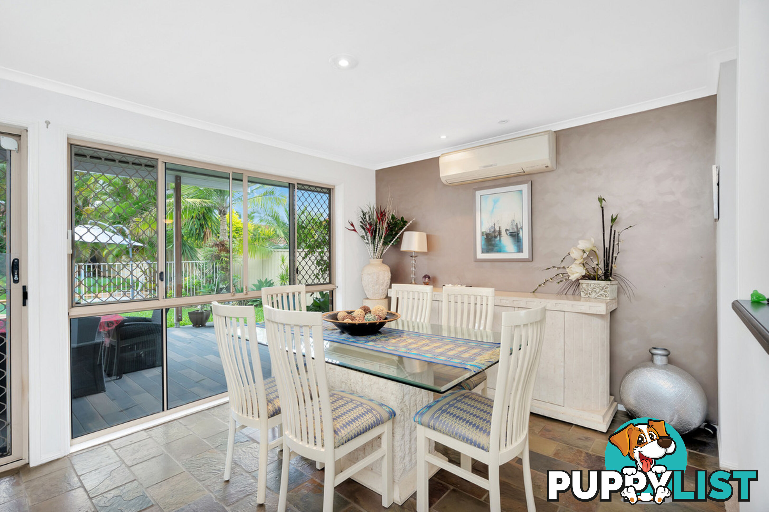 88 Hickey Way CARRARA QLD 4211