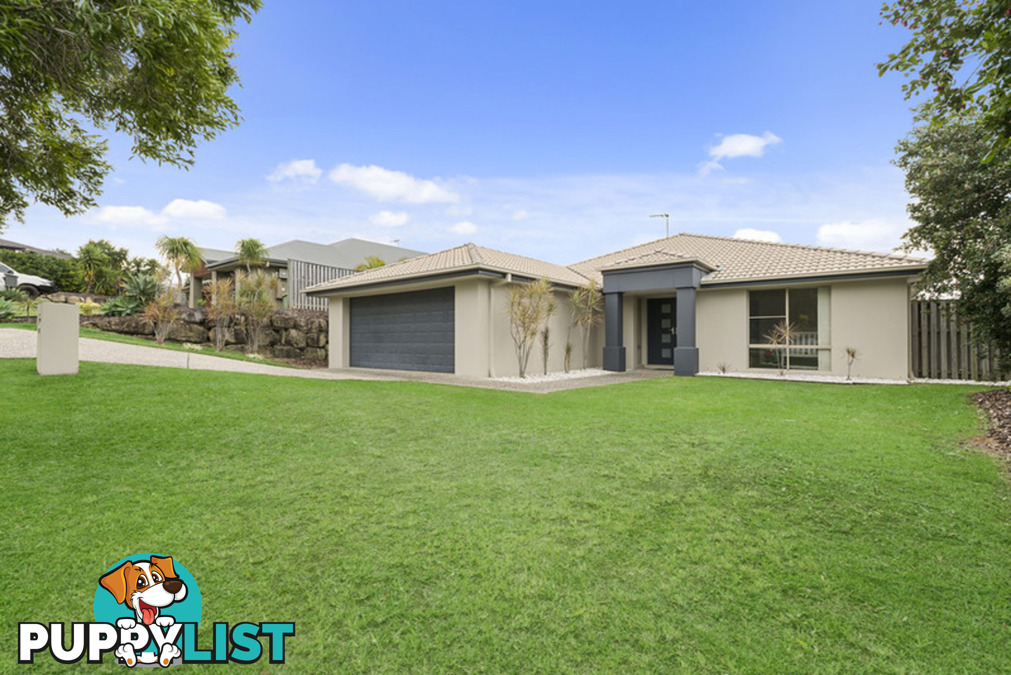 19 Laughlen Chase Pacific Pines QLD 4211