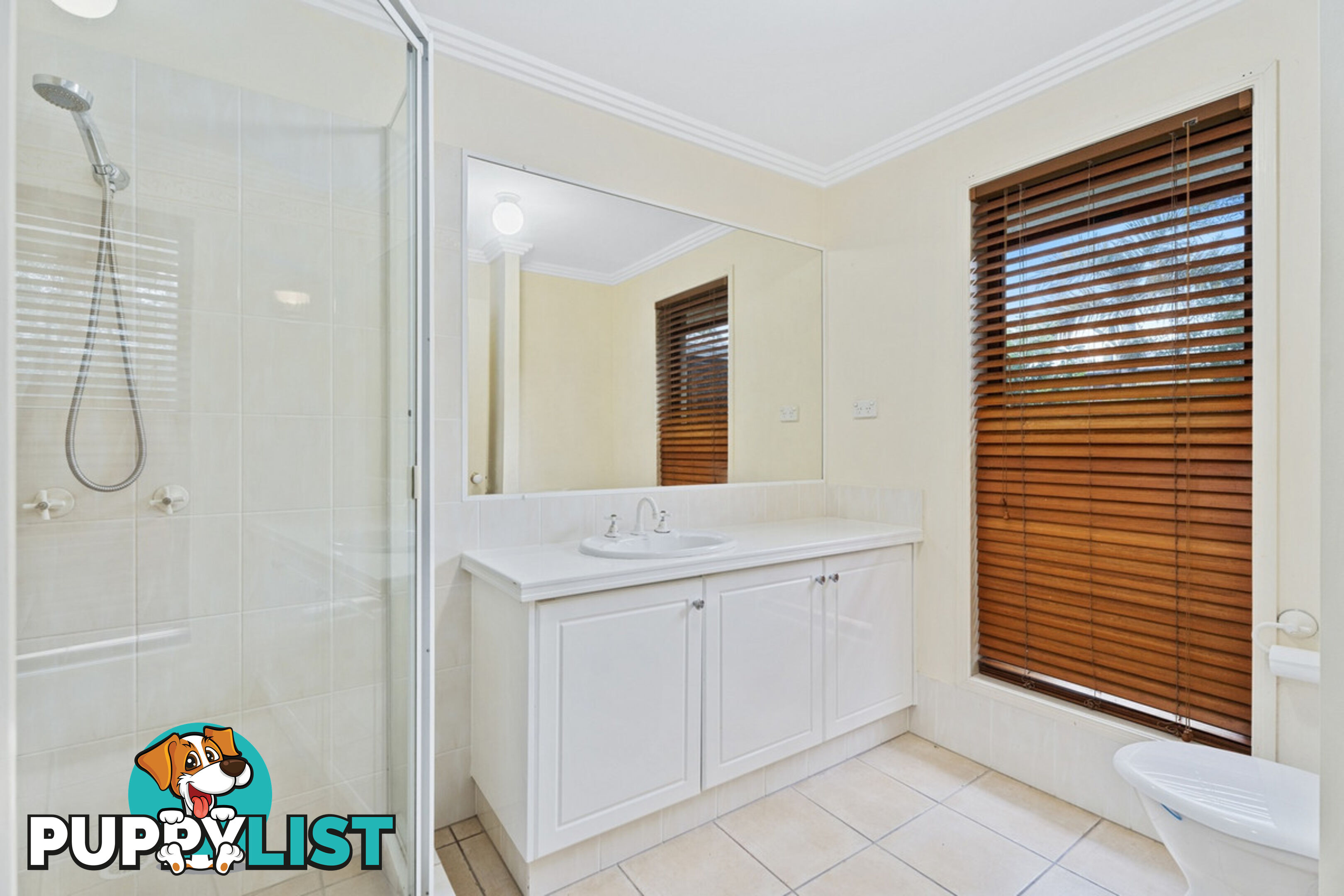 13 Martingale Circuit CLEAR ISLAND WATERS QLD 4226