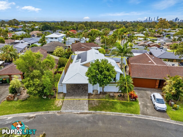 8 Roseville Court ROBINA QLD 4226