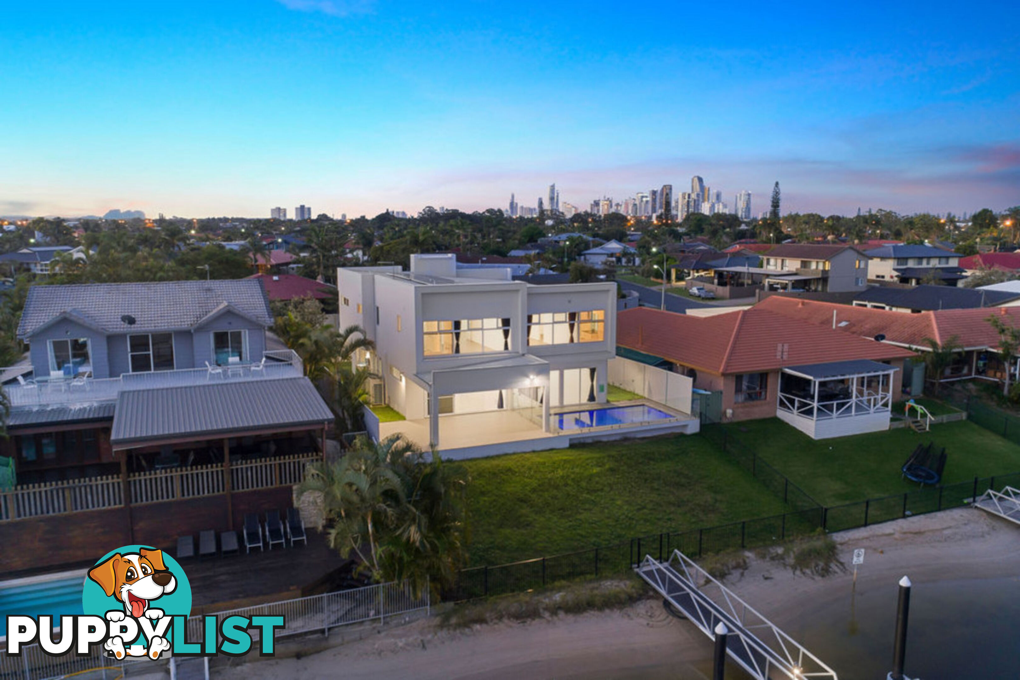 22 Mcilwain Drive MERMAID WATERS QLD 4218