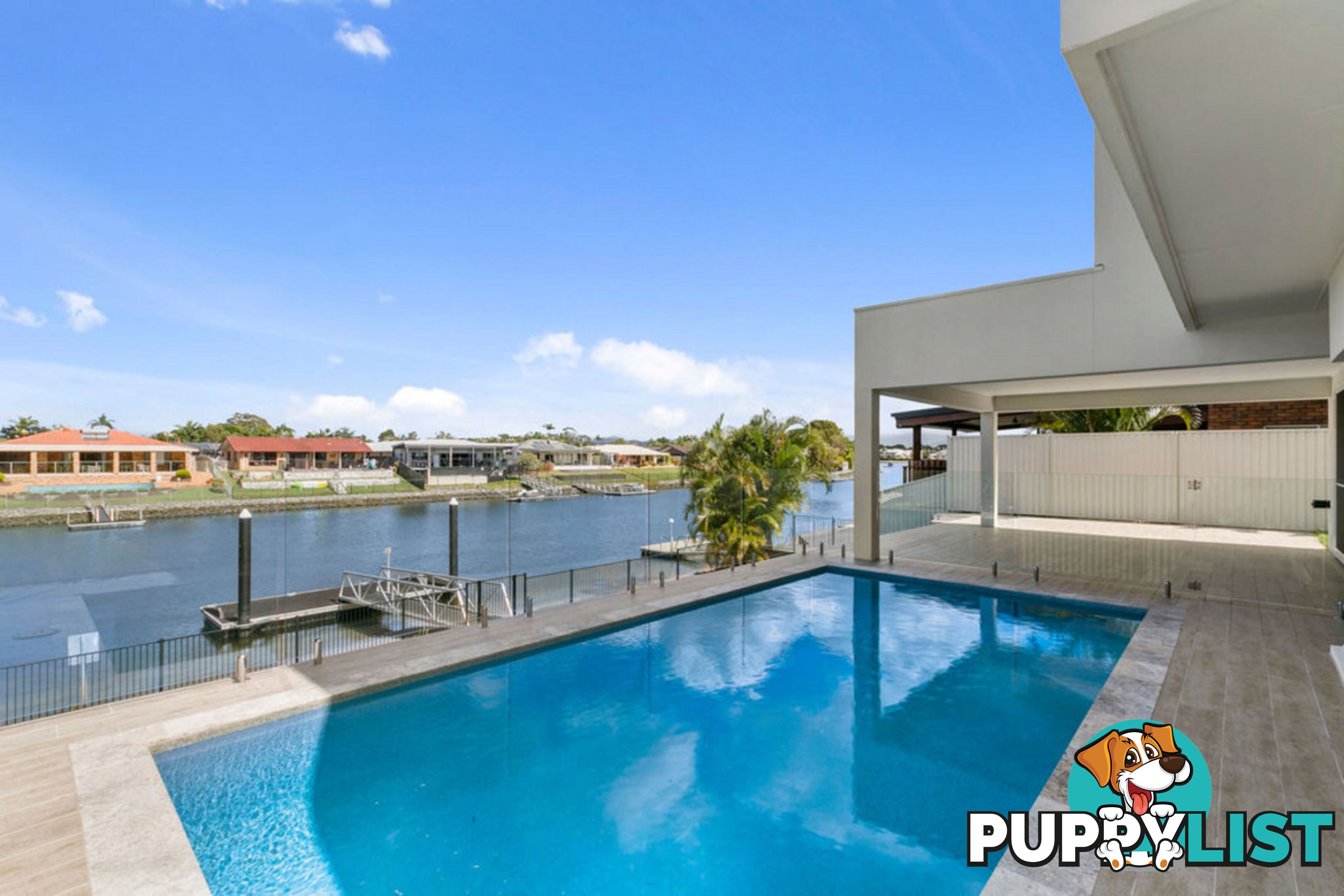 22 Mcilwain Drive MERMAID WATERS QLD 4218