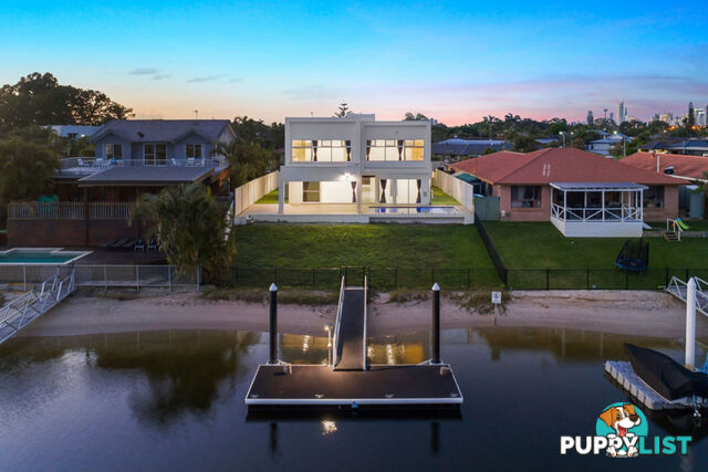 22 Mcilwain Drive MERMAID WATERS QLD 4218