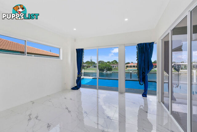 22 Mcilwain Drive MERMAID WATERS QLD 4218