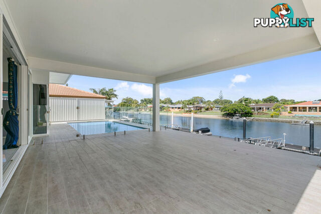 22 Mcilwain Drive MERMAID WATERS QLD 4218