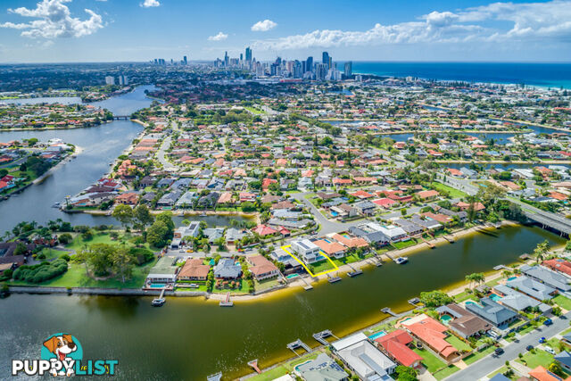 22 Mcilwain Drive MERMAID WATERS QLD 4218