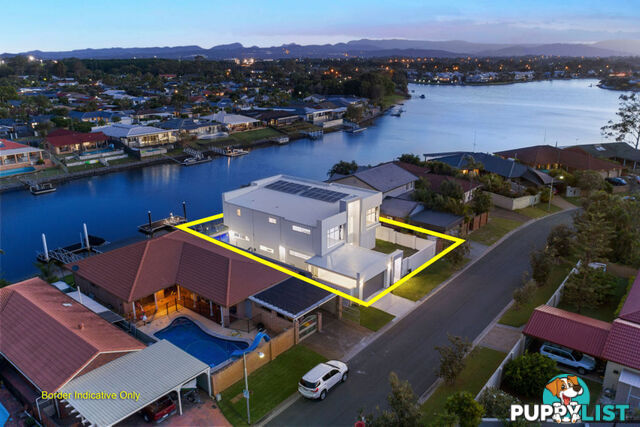 22 Mcilwain Drive MERMAID WATERS QLD 4218