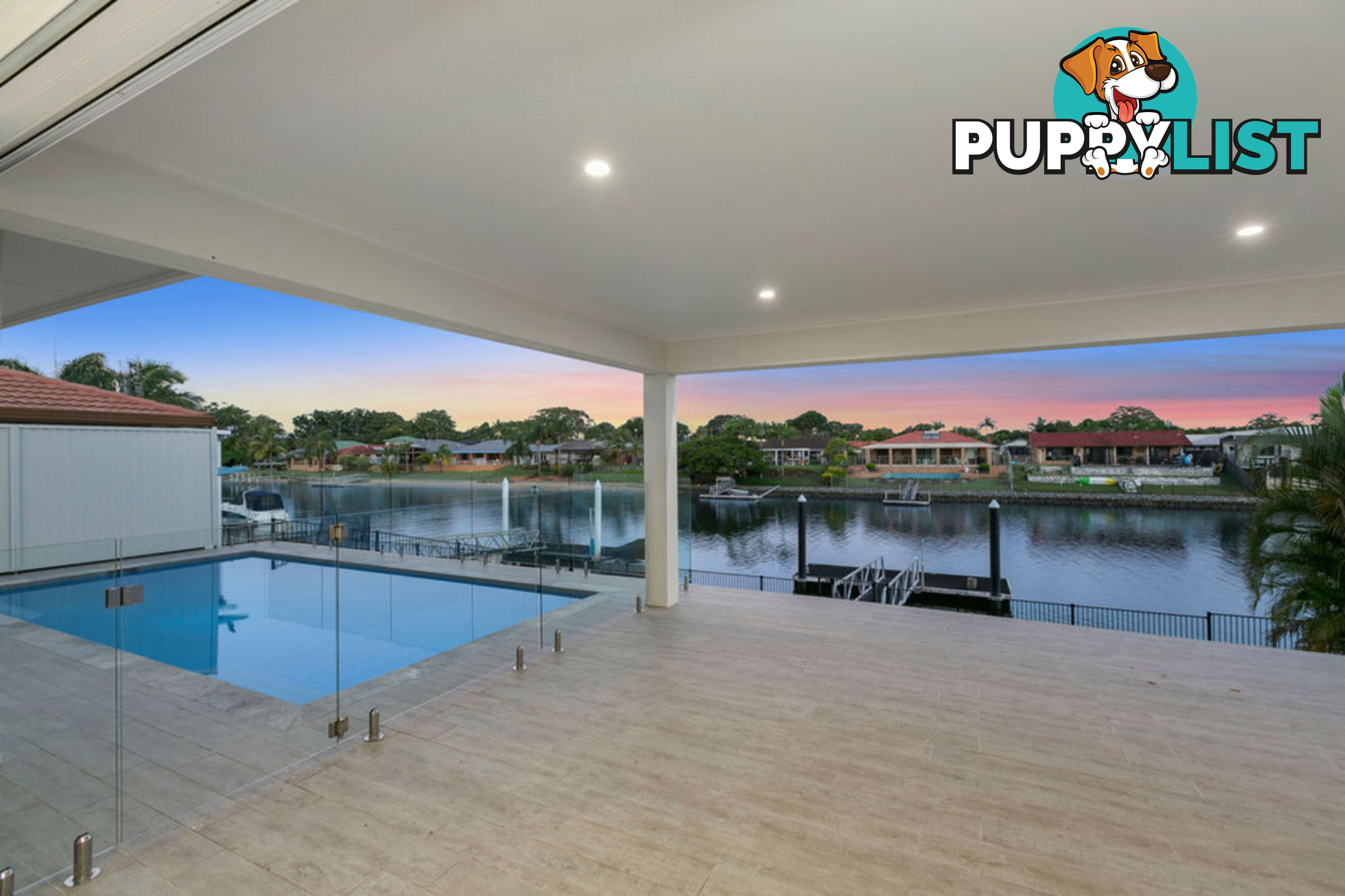 22 Mcilwain Drive MERMAID WATERS QLD 4218