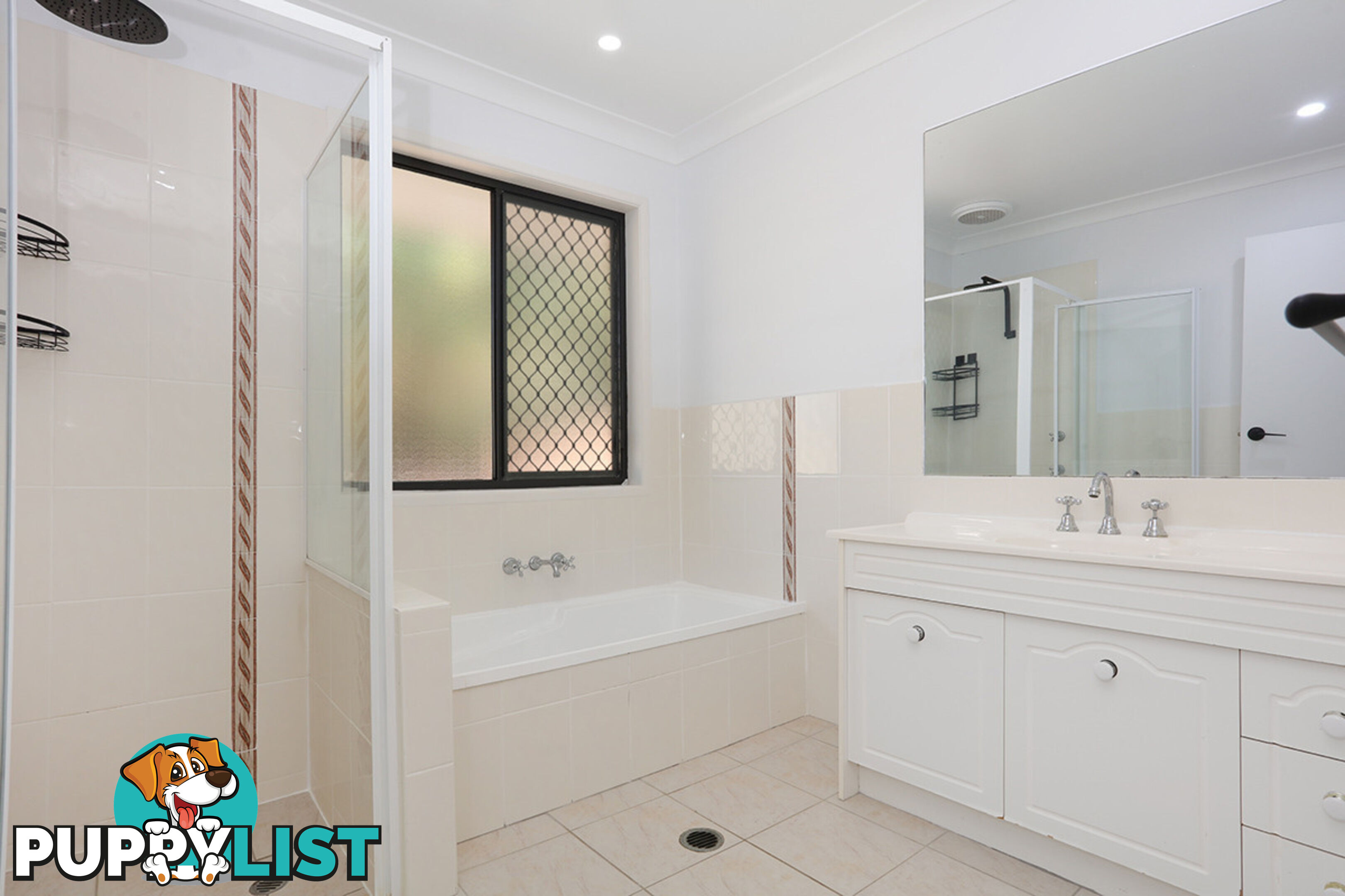 31 Renfrew Drive HIGHLAND PARK QLD 4211