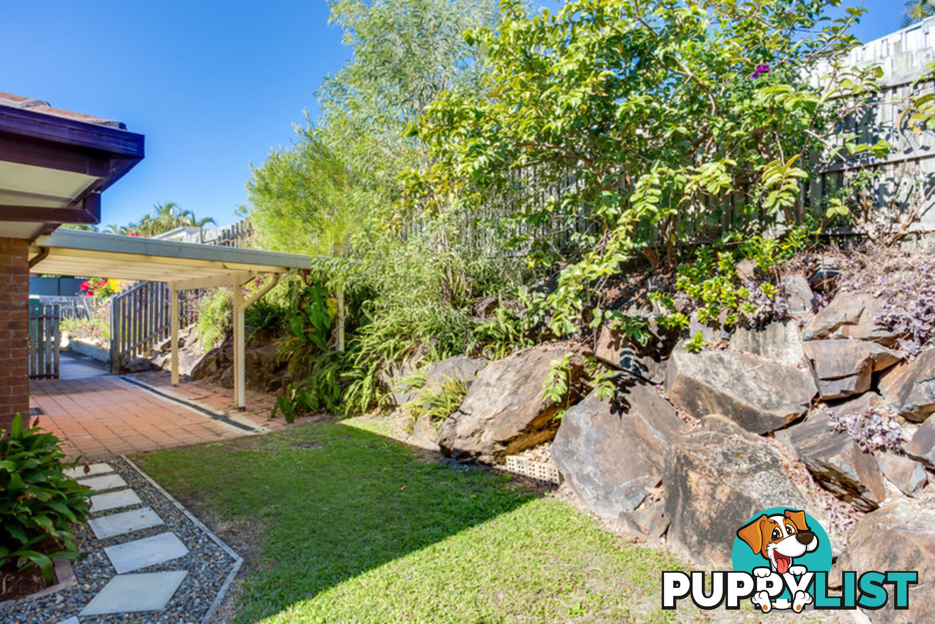 1 23 Richard Crescent Highland Park QLD 4211