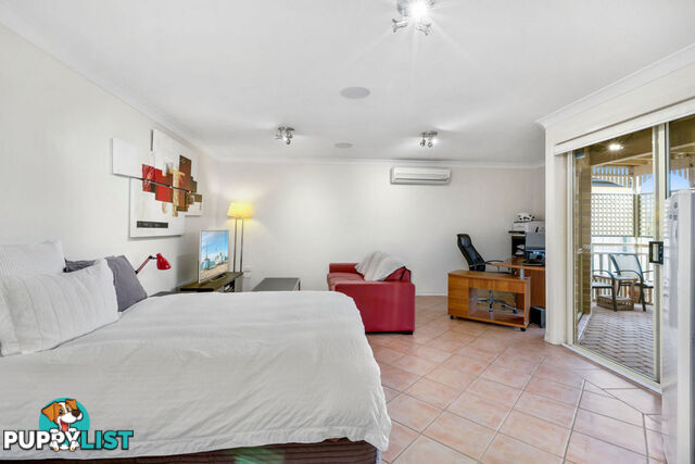 81 Armstrong Way HIGHLAND PARK QLD 4211