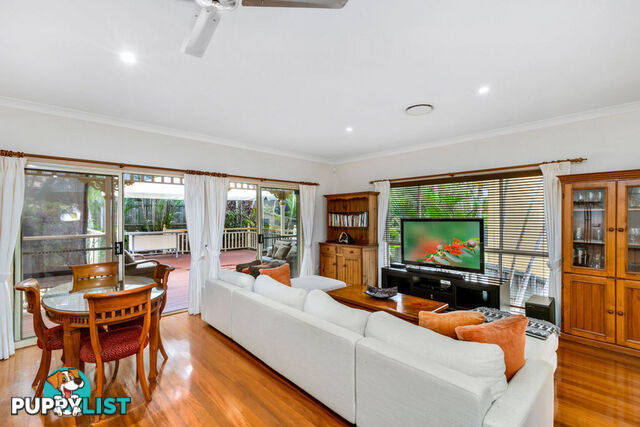 81 Armstrong Way HIGHLAND PARK QLD 4211