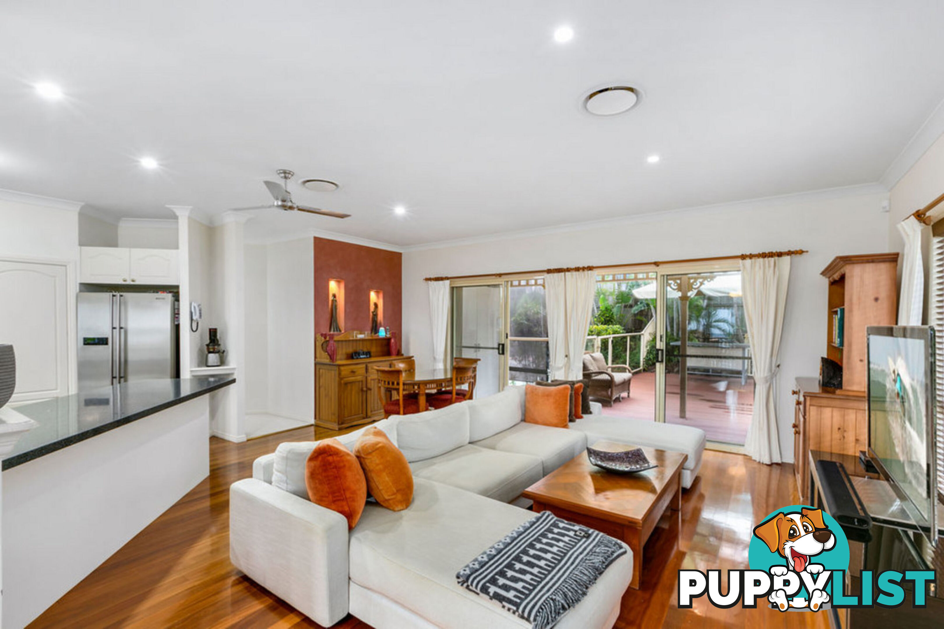 81 Armstrong Way HIGHLAND PARK QLD 4211