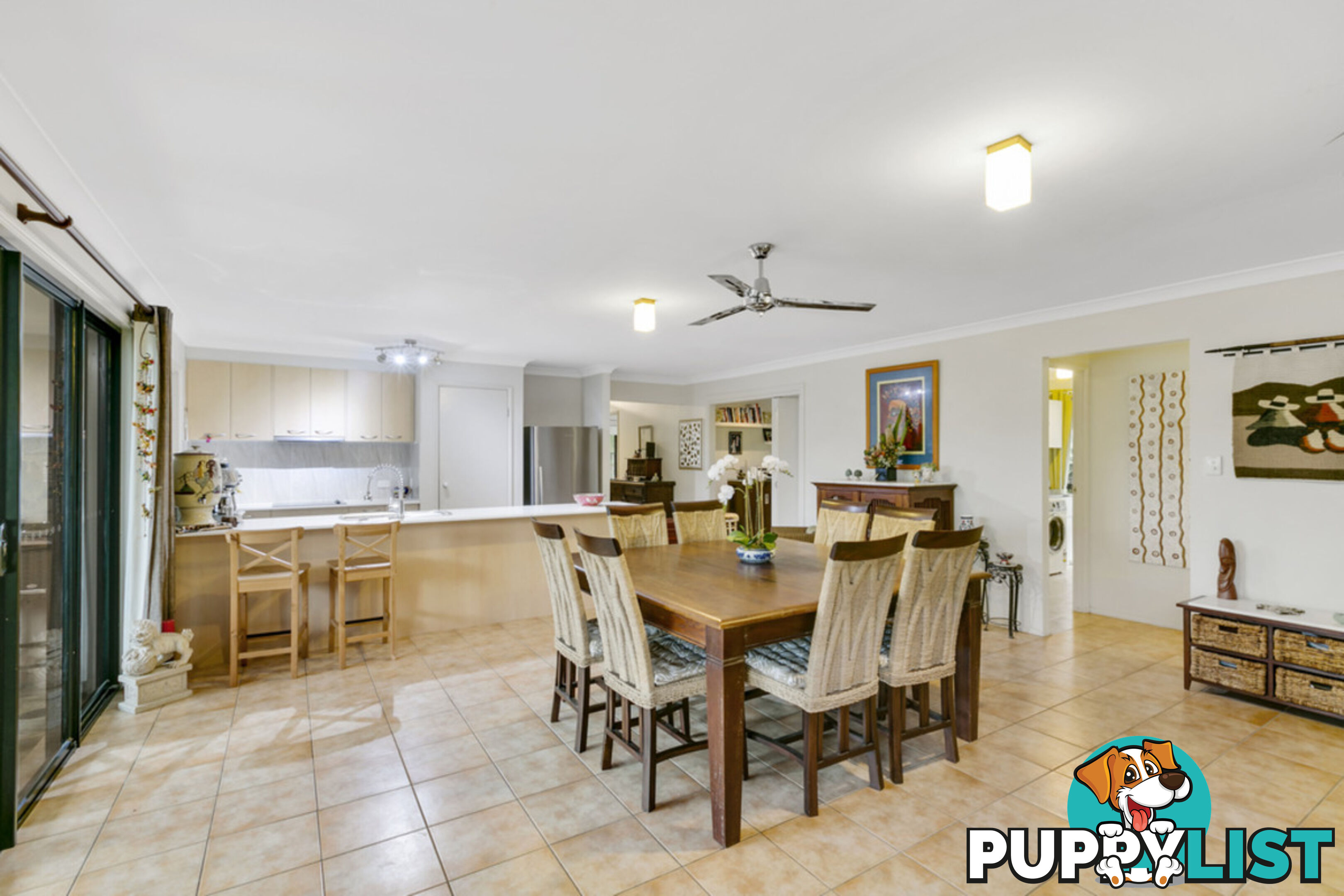 3 Tawanga Close PACIFIC PINES QLD 4211