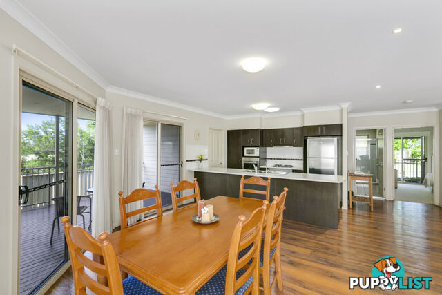 4 Chance Close HIGHLAND PARK QLD 4211