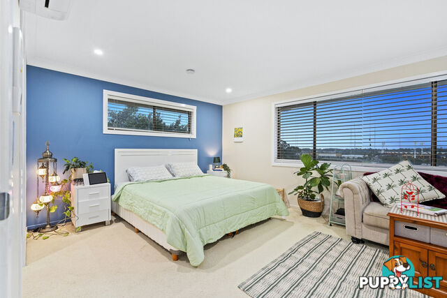 5 Summit Crescent CARRARA QLD 4211