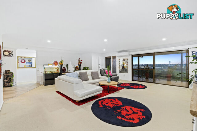 5 Summit Crescent CARRARA QLD 4211