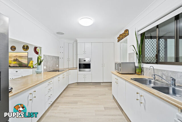 5 Summit Crescent CARRARA QLD 4211