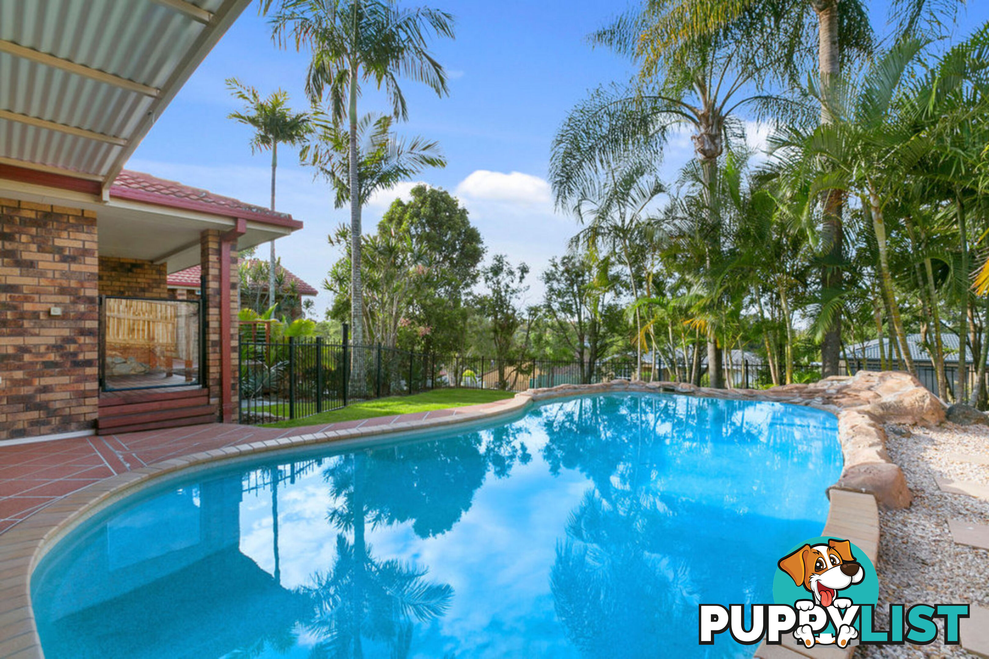 2 Garvie Place HIGHLAND PARK QLD 4211