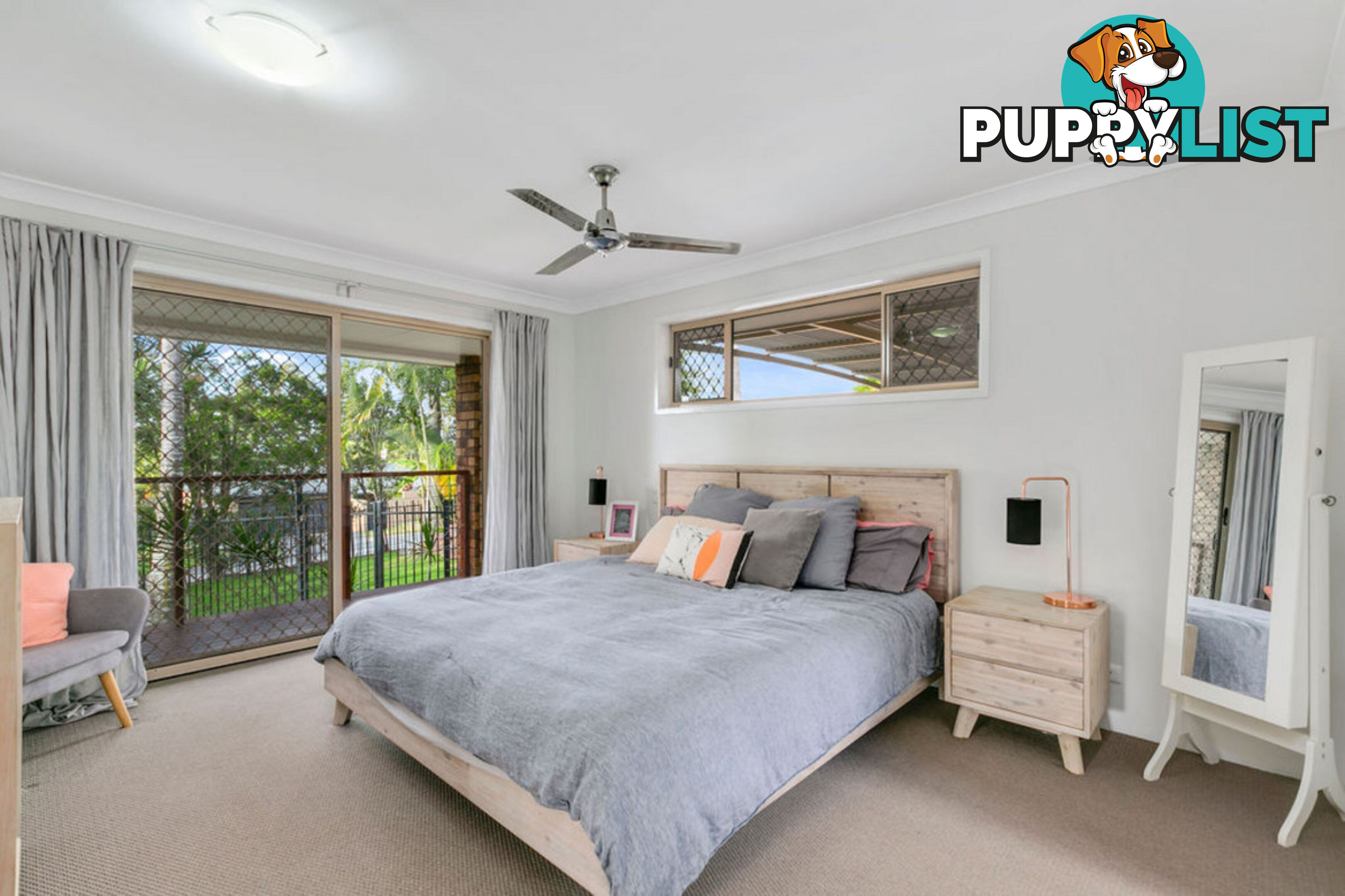 2 Garvie Place HIGHLAND PARK QLD 4211