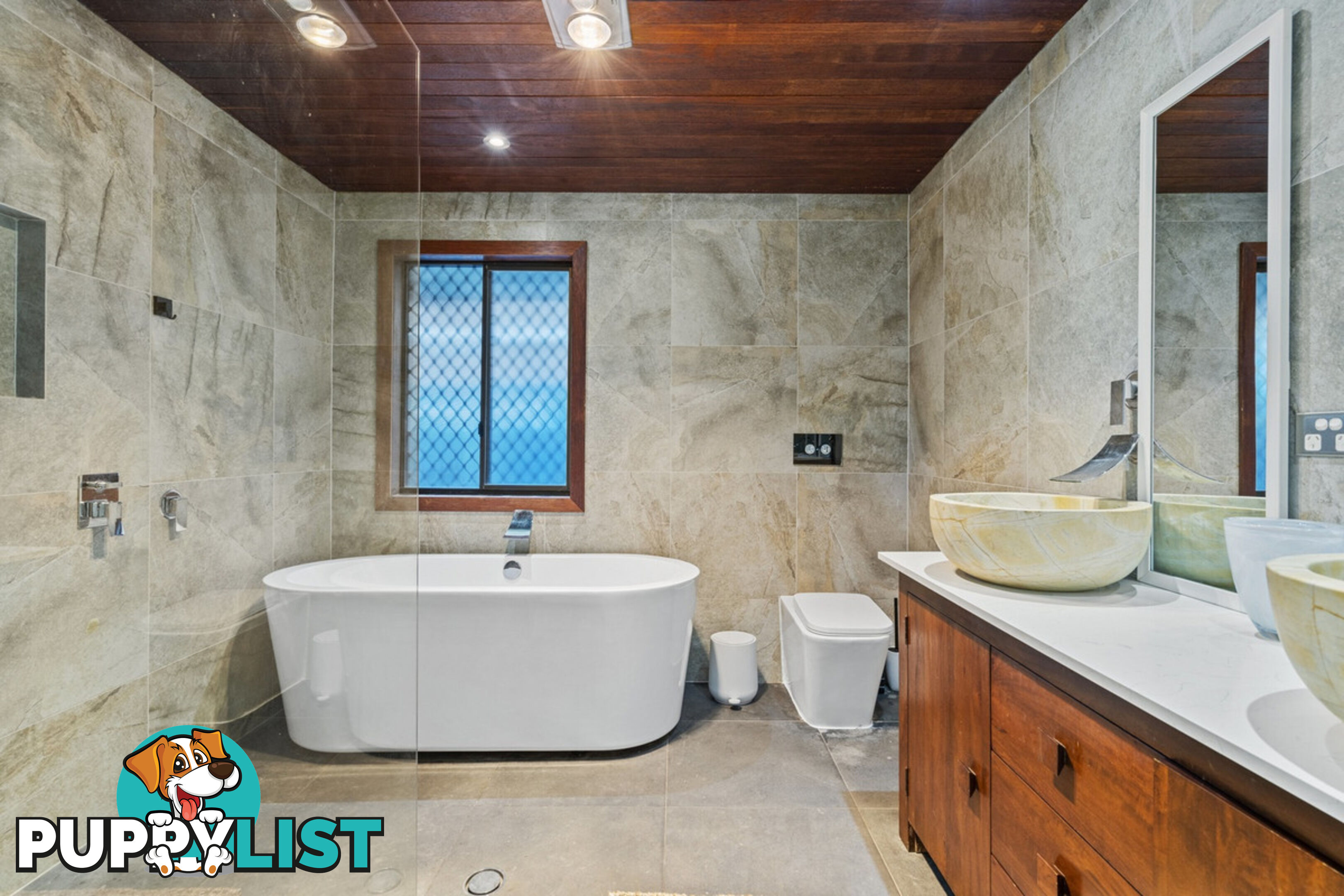 53 Nerang River Drive NERANG QLD 4211