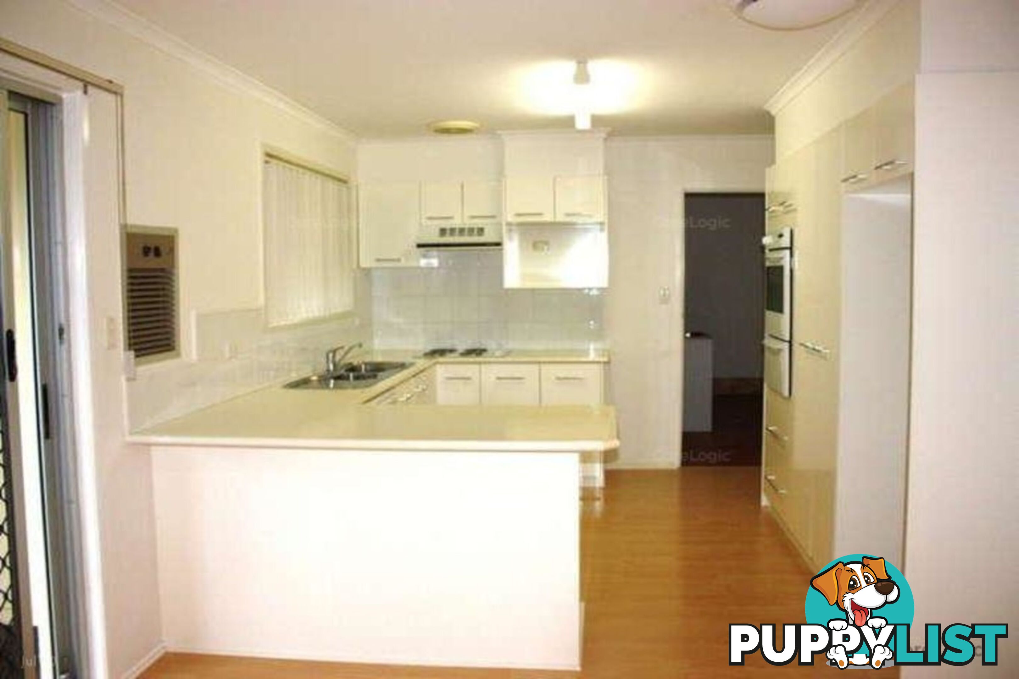 4 Kanni Court ASHMORE QLD 4214