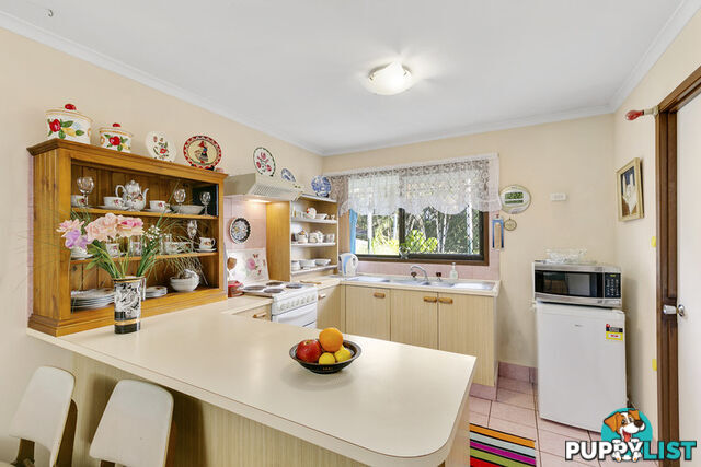 2 9 Jean Street Labrador QLD 4215