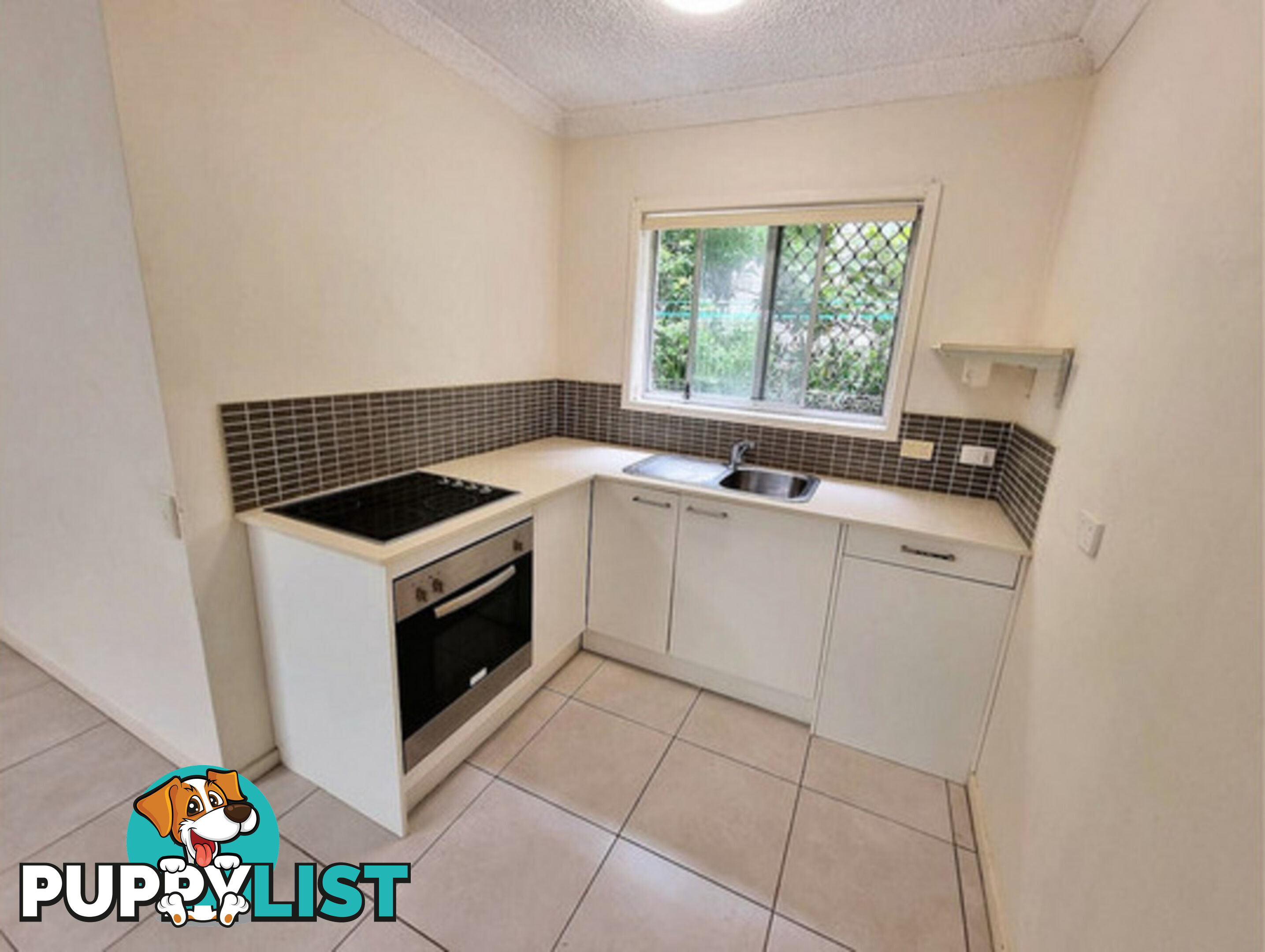 2/12 Markwell Avenue SURFERS PARADISE QLD 4217