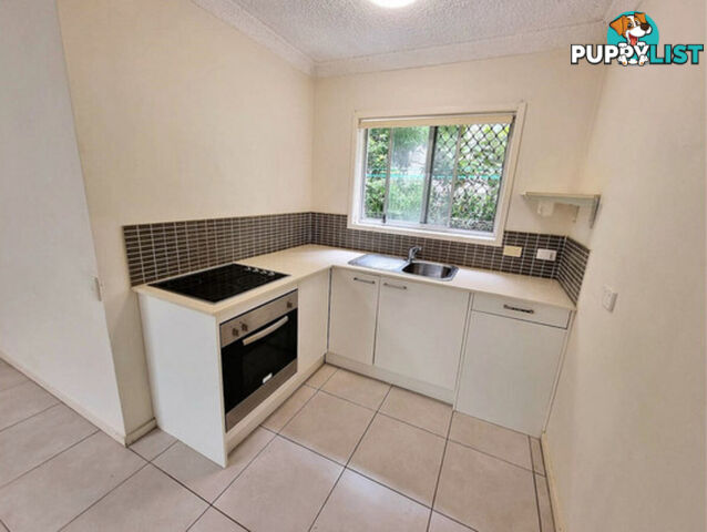 2/12 Markwell Avenue SURFERS PARADISE QLD 4217
