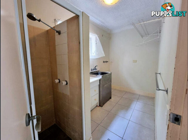 2/12 Markwell Avenue SURFERS PARADISE QLD 4217