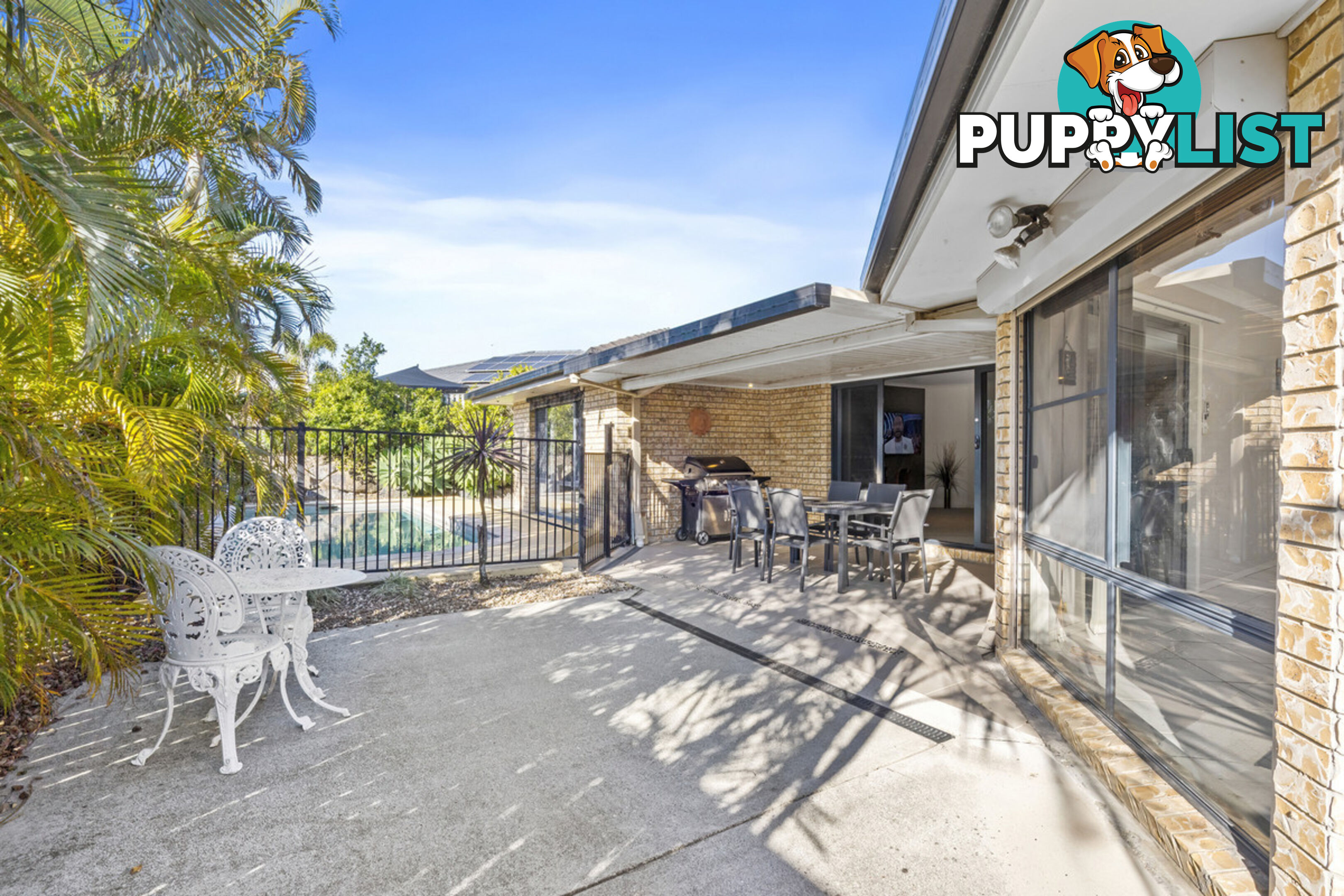 4 Colong Court PACIFIC PINES QLD 4211