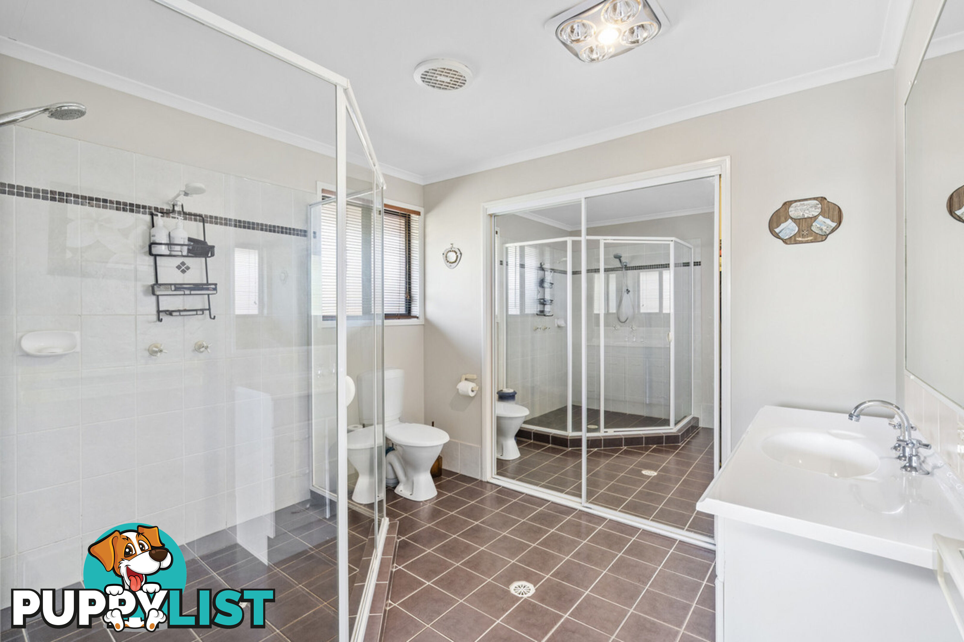 4 Colong Court PACIFIC PINES QLD 4211