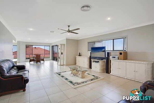 1 Chevron Rise HIGHLAND PARK QLD 4211