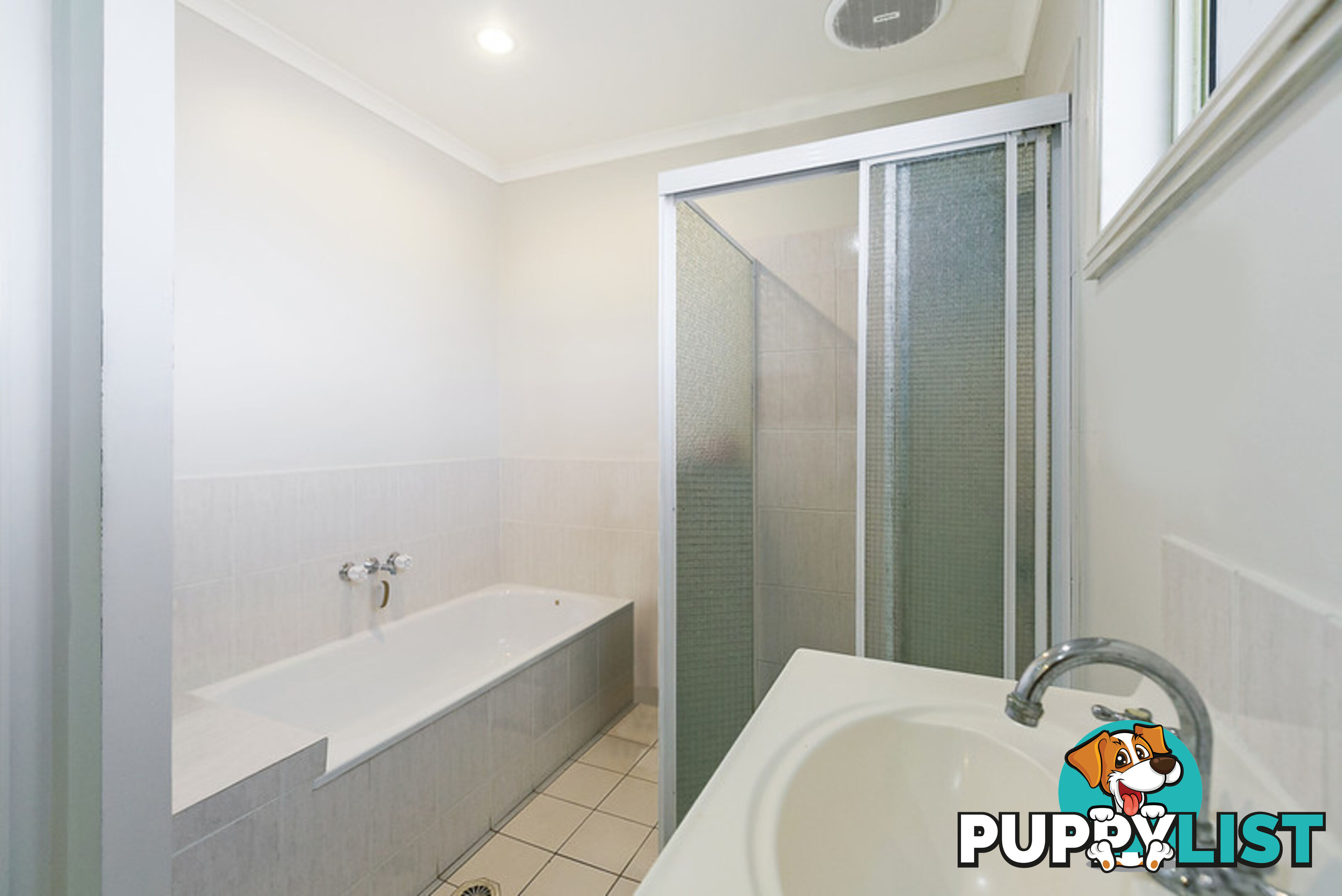 1 5 Keats Place NERANG QLD 4211