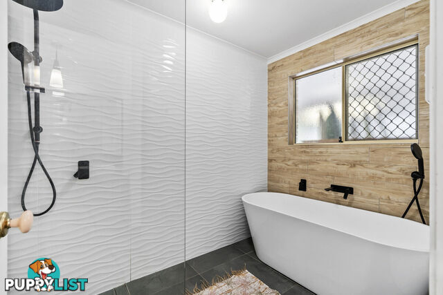 21 Saxon Court NERANG QLD 4211