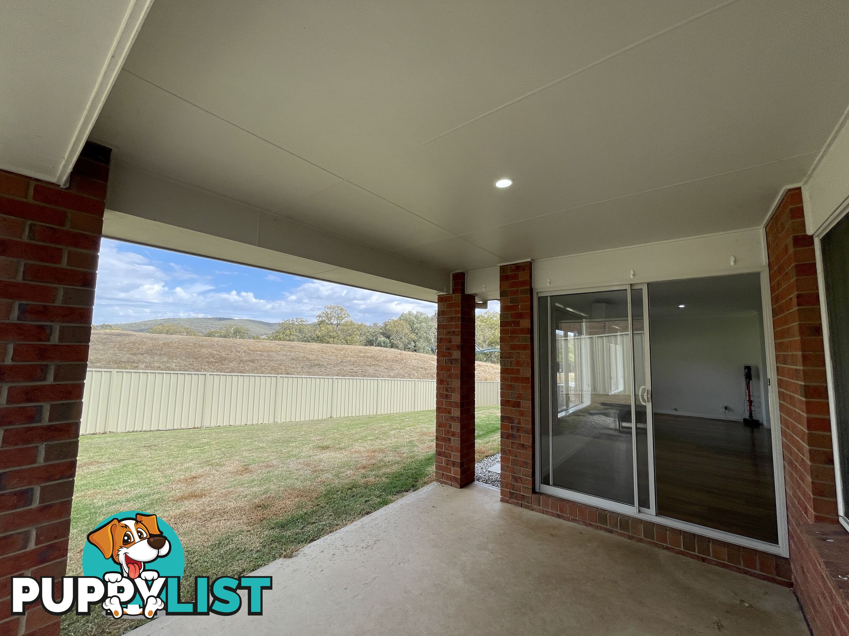 16 Harry Crescent HAMILTON VALLEY NSW 2641