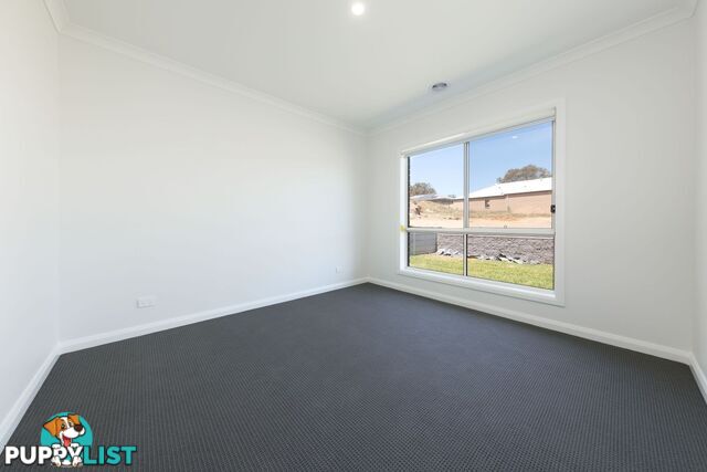 1 Fairfax Close LENEVA VIC 3691