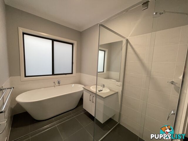 5 Holly Tree Court JINDERA NSW 2642