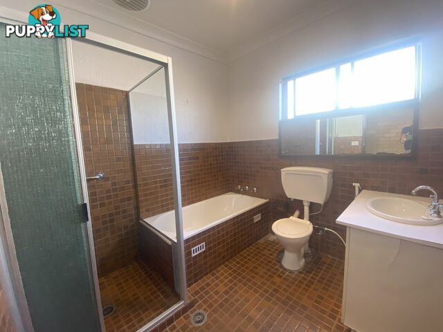 4 426 Urana Road LAVINGTON NSW 2641