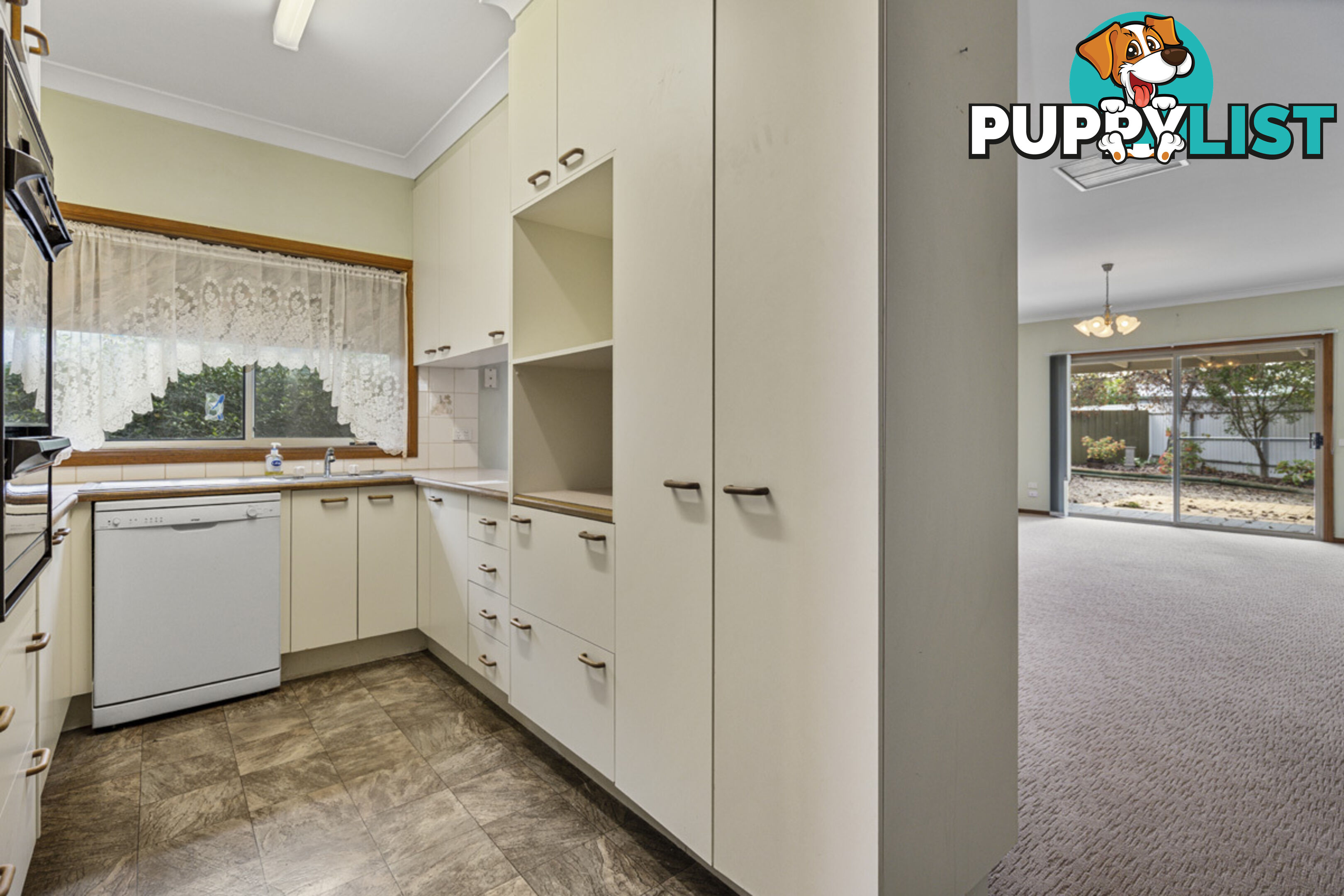 2 540 Margaret Place LAVINGTON NSW 2641