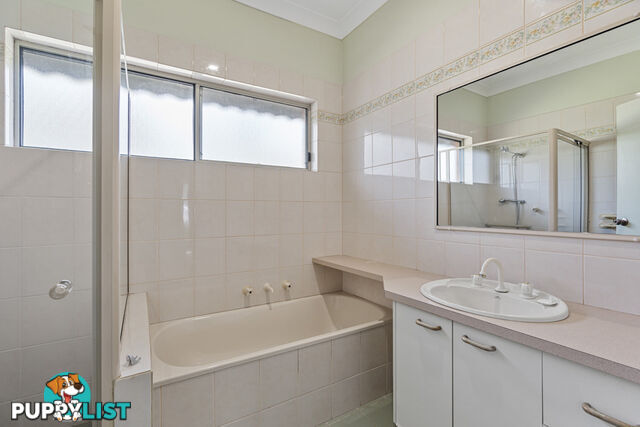 2 540 Margaret Place LAVINGTON NSW 2641