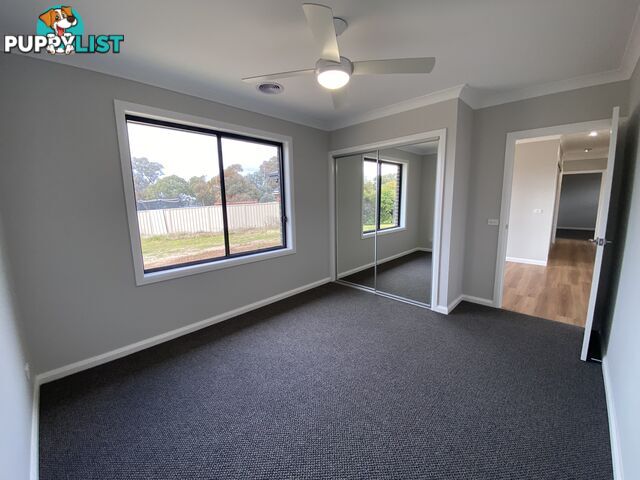 35 Zeil Circuit THURGOONA NSW 2640