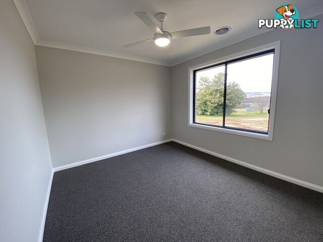 35 Zeil Circuit THURGOONA NSW 2640