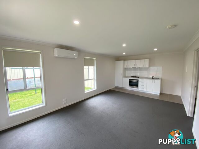 65B Carstens Street LAVINGTON NSW 2641
