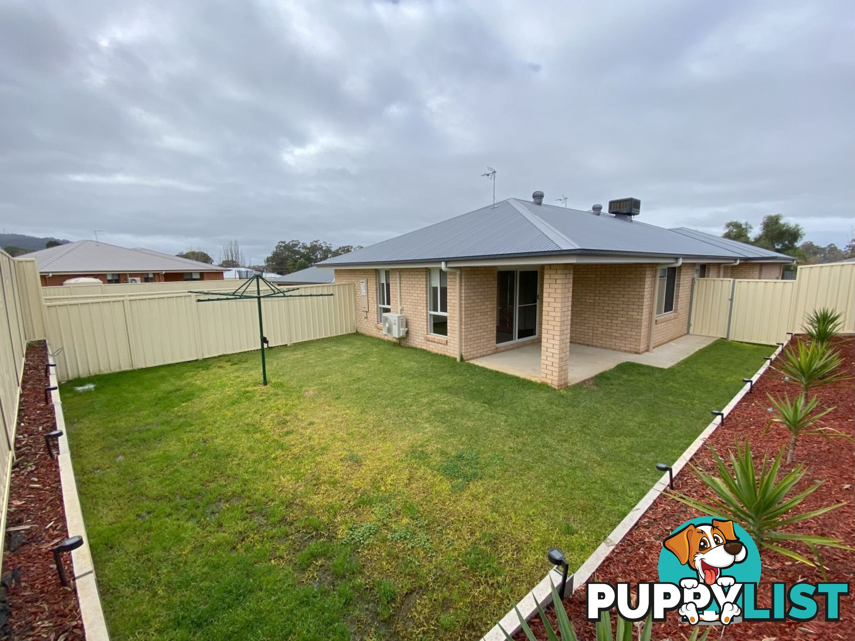 65B Carstens Street LAVINGTON NSW 2641